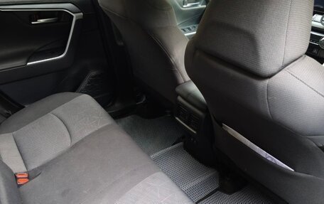 Toyota RAV4, 2019 год, 2 700 000 рублей, 7 фотография