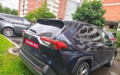 Toyota RAV4, 2019 год, 2 700 000 рублей, 5 фотография