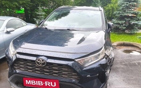 Toyota RAV4, 2019 год, 2 700 000 рублей, 3 фотография