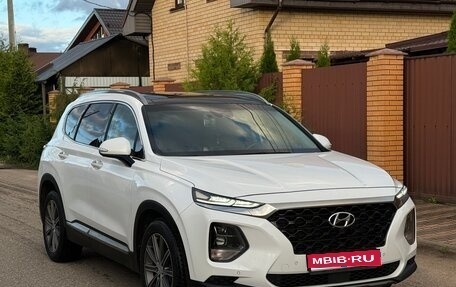 Hyundai Santa Fe IV, 2018 год, 2 600 000 рублей, 1 фотография