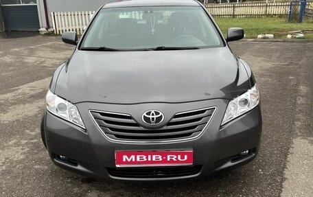 Toyota Camry, 2008 год, 1 250 000 рублей, 1 фотография