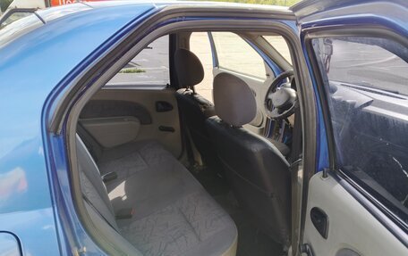 Renault Logan I, 2005 год, 120 000 рублей, 8 фотография