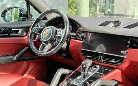Porsche Cayenne III, 2022 год, 10 700 000 рублей, 9 фотография