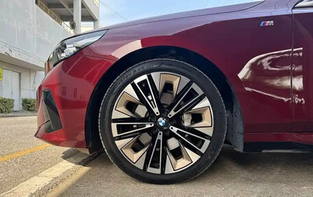 BMW 5 серия, 2024 год, 6 700 000 рублей, 4 фотография