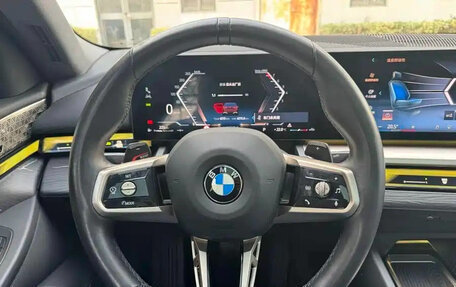 BMW 5 серия, 2024 год, 6 700 000 рублей, 13 фотография