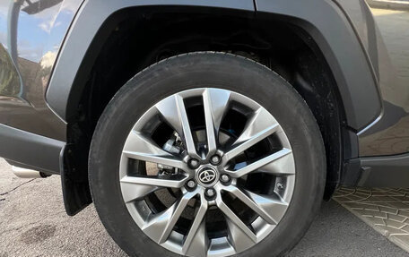 Toyota RAV4, 2020 год, 4 500 000 рублей, 25 фотография