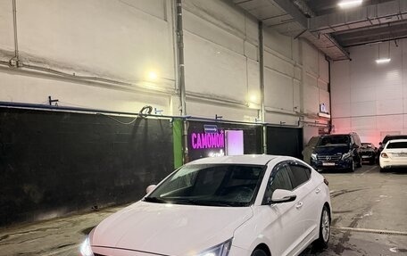 Hyundai Elantra VI рестайлинг, 2019 год, 1 700 000 рублей, 2 фотография