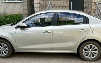 KIA Rio IV, 2018 год, 1 799 000 рублей, 2 фотография