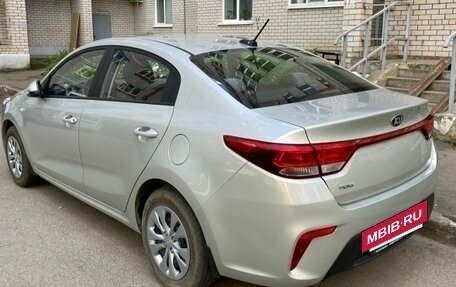 KIA Rio IV, 2018 год, 1 799 000 рублей, 3 фотография