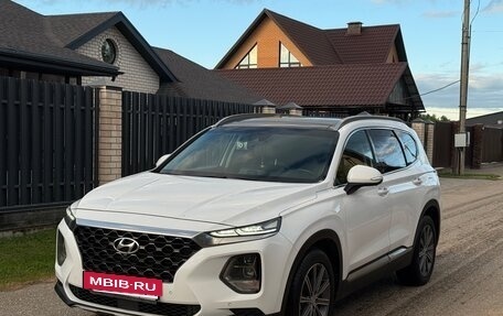 Hyundai Santa Fe IV, 2018 год, 2 600 000 рублей, 2 фотография