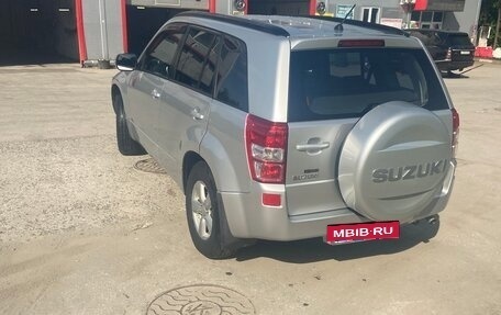 Suzuki Grand Vitara, 2010 год, 870 000 рублей, 3 фотография