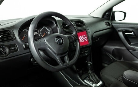 Volkswagen Polo VI (EU Market), 2019 год, 1 348 960 рублей, 11 фотография