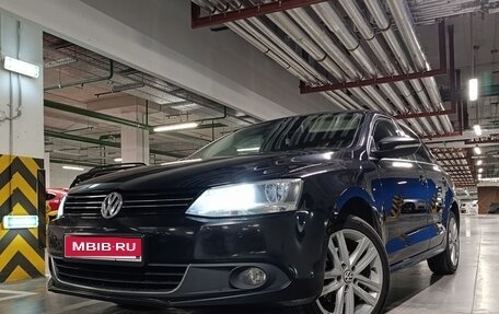 Volkswagen Jetta VI, 2012 год, 870 000 рублей, 1 фотография
