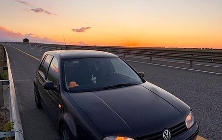 Volkswagen Golf IV, 1998 год, 450 000 рублей, 1 фотография