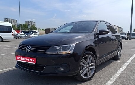 Volkswagen Jetta VI, 2012 год, 870 000 рублей, 6 фотография
