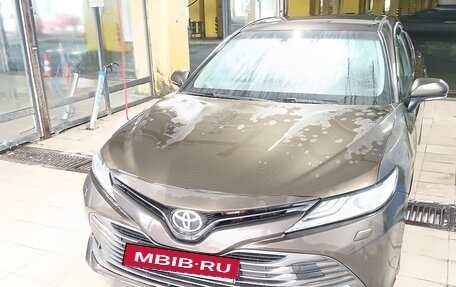 Toyota Camry, 2019 год, 2 150 000 рублей, 4 фотография