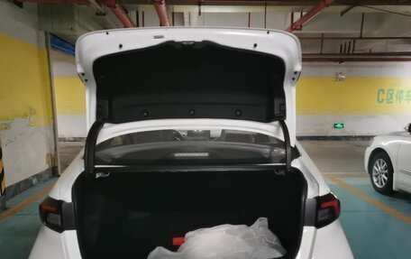 Toyota Corolla, 2026 год, 1 950 000 рублей, 8 фотография