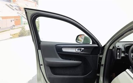 Volvo XC40 I, 2024 год, 3 500 000 рублей, 6 фотография