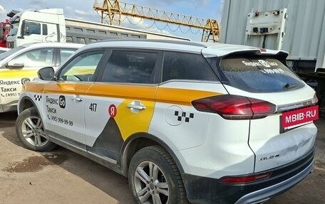 Geely Atlas, 2024 год, 1 435 000 рублей, 3 фотография