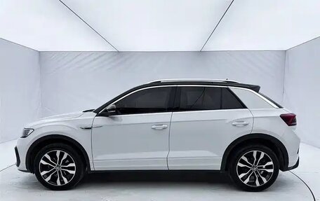 Volkswagen T-Roc I, 2021 год, 2 016 000 рублей, 4 фотография