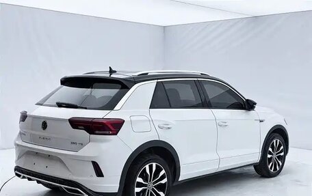 Volkswagen T-Roc I, 2021 год, 2 016 000 рублей, 7 фотография