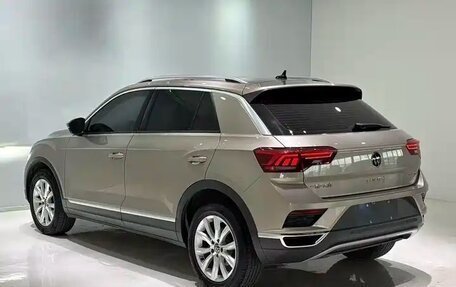 Volkswagen T-Roc I, 2022 год, 1 896 000 рублей, 4 фотография