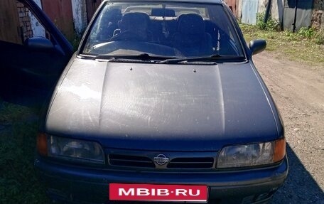Nissan Primera II рестайлинг, 1993 год, 130 000 рублей, 6 фотография