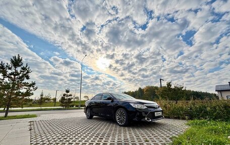 Toyota Camry, 2017 год, 2 480 000 рублей, 2 фотография