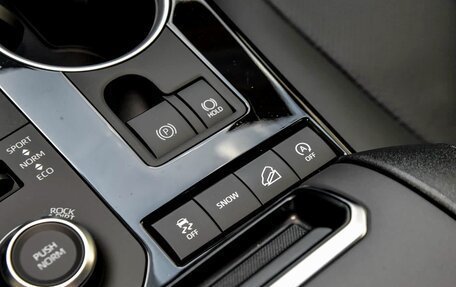Toyota Highlander, 2026 год, 5 940 000 рублей, 21 фотография