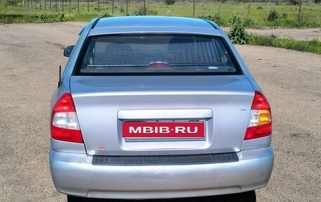 Hyundai Accent II, 2004 год, 320 000 рублей, 1 фотография