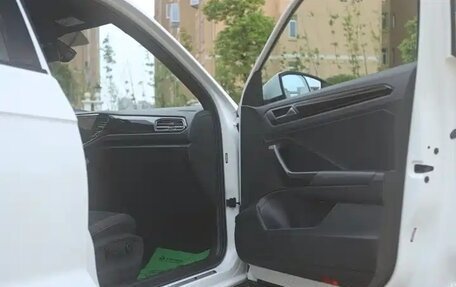 Volkswagen T-Roc I, 2021 год, 2 418 000 рублей, 9 фотография