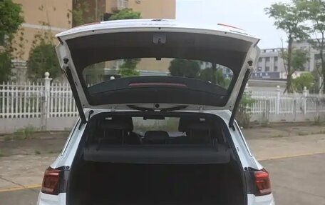 Volkswagen T-Roc I, 2021 год, 2 418 000 рублей, 14 фотография
