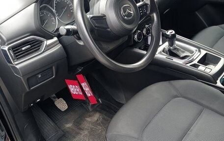 Mazda CX-5 II, 2018 год, 1 999 999 рублей, 5 фотография