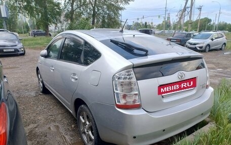 Toyota Prius, 2006 год, 749 000 рублей, 17 фотография