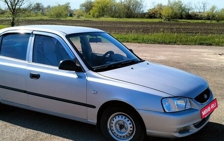 Hyundai Accent II, 2004 год, 320 000 рублей, 3 фотография
