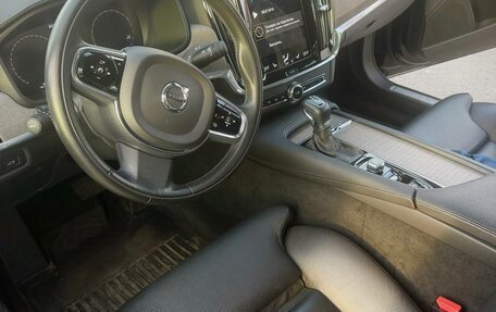 Volvo S90 II рестайлинг, 2021 год, 3 499 950 рублей, 6 фотография