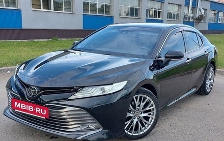 Toyota Camry, 2020 год, 3 290 000 рублей, 3 фотография