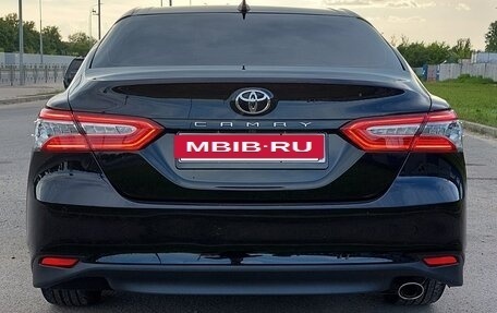 Toyota Camry, 2020 год, 3 290 000 рублей, 7 фотография