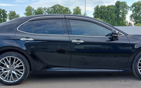 Toyota Camry, 2020 год, 3 290 000 рублей, 10 фотография