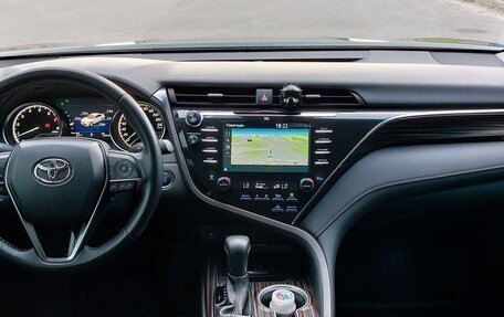 Toyota Camry, 2020 год, 3 290 000 рублей, 13 фотография