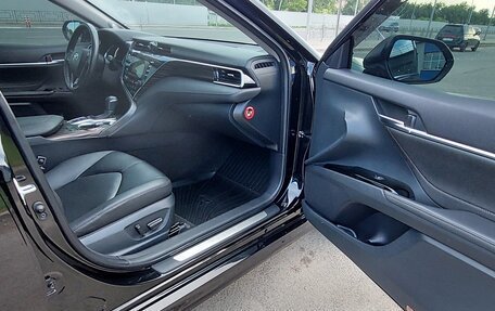 Toyota Camry, 2020 год, 3 290 000 рублей, 12 фотография