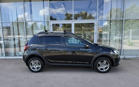 Renault Sandero II рестайлинг, 2019 год, 1 249 000 рублей, 4 фотография