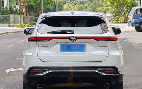 Toyota Venza, 2022 год, 3 739 000 рублей, 6 фотография