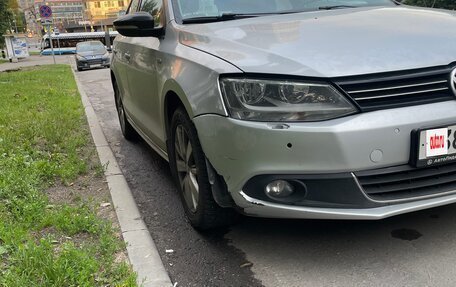 Volkswagen Jetta VI, 2013 год, 950 000 рублей, 1 фотография