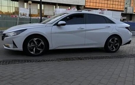 Hyundai Elantra, 2022 год, 1 490 000 рублей, 3 фотография
