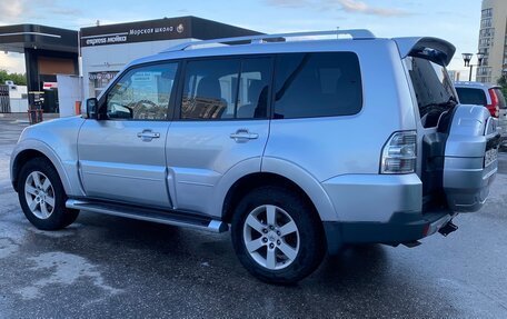 Mitsubishi Pajero IV, 2007 год, 1 350 000 рублей, 2 фотография