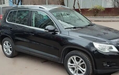 Volkswagen Tiguan I, 2010 год, 1 100 000 рублей, 2 фотография
