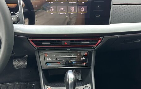 Volkswagen Lavida, 2022 год, 1 600 000 рублей, 11 фотография