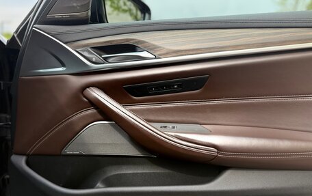 BMW 5 серия, 2019 год, 3 694 000 рублей, 19 фотография