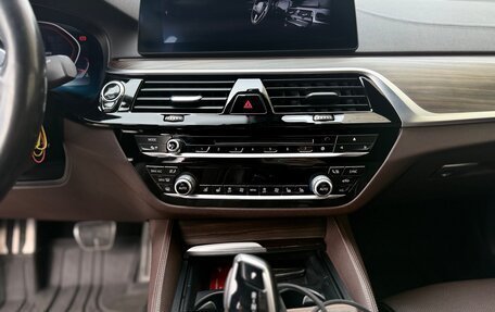 BMW 5 серия, 2019 год, 3 694 000 рублей, 18 фотография